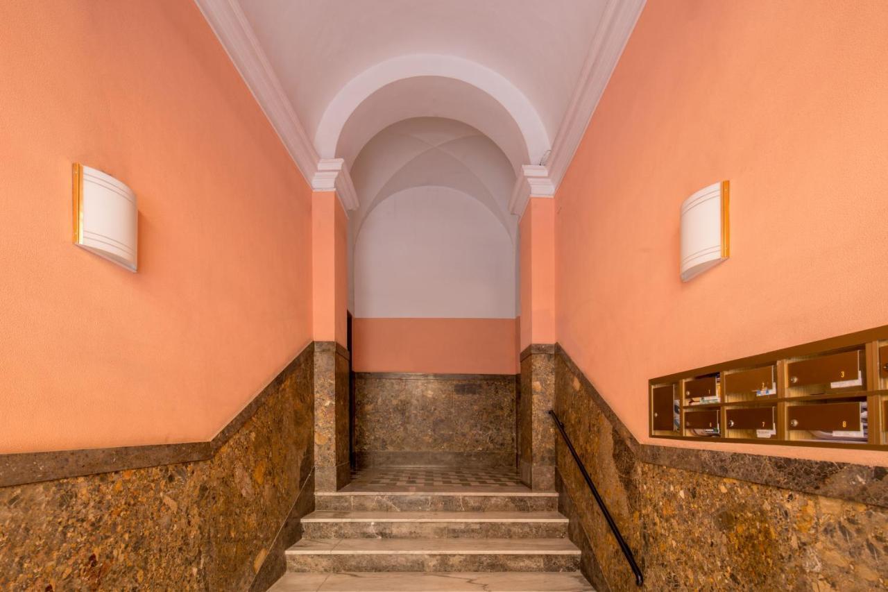 Well Done Montebello Рим Экстерьер фото